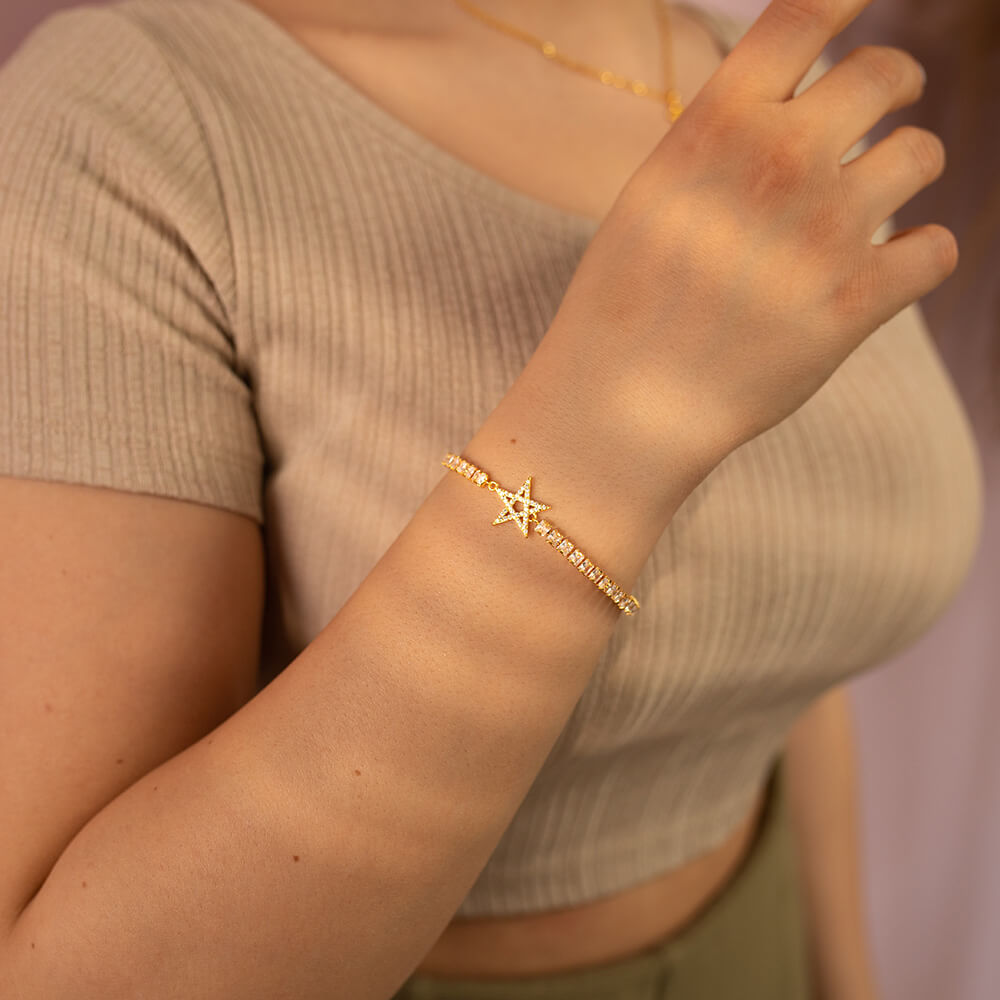 Marokko Wappen Armband Damen am Model