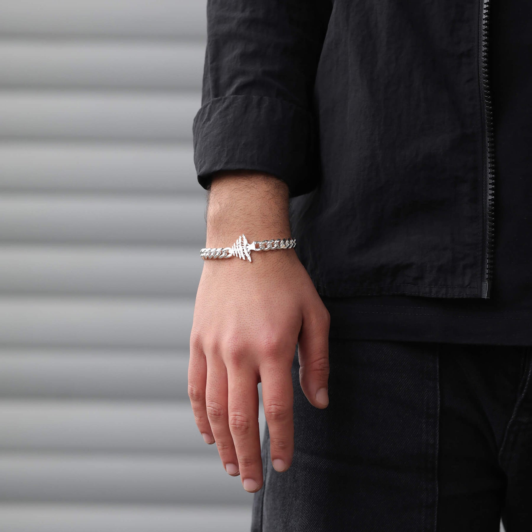 Libanon Wappen Armband Herren Tragefoto – Zeder