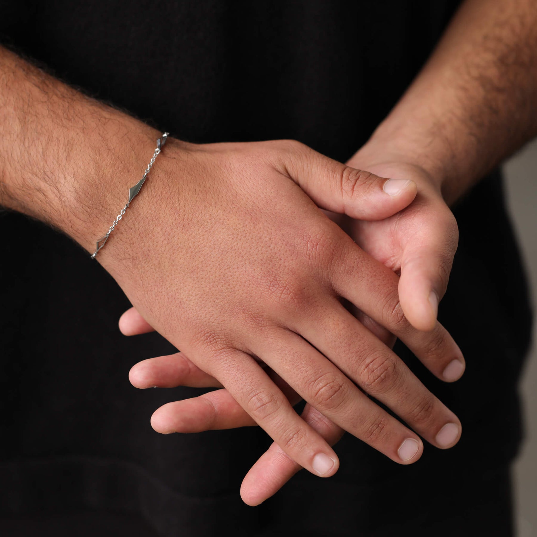 Palästina Landkarten Armband getragen am Model