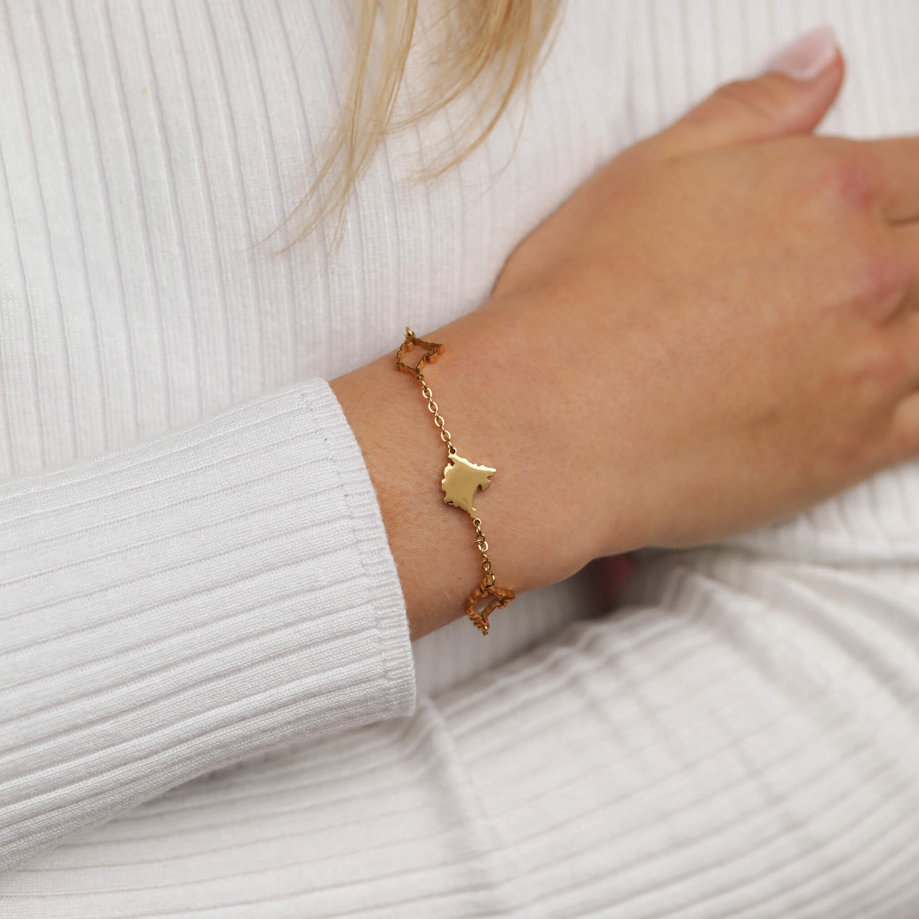 Montenegro Landkarten Armband Tragefoto – Landkarte