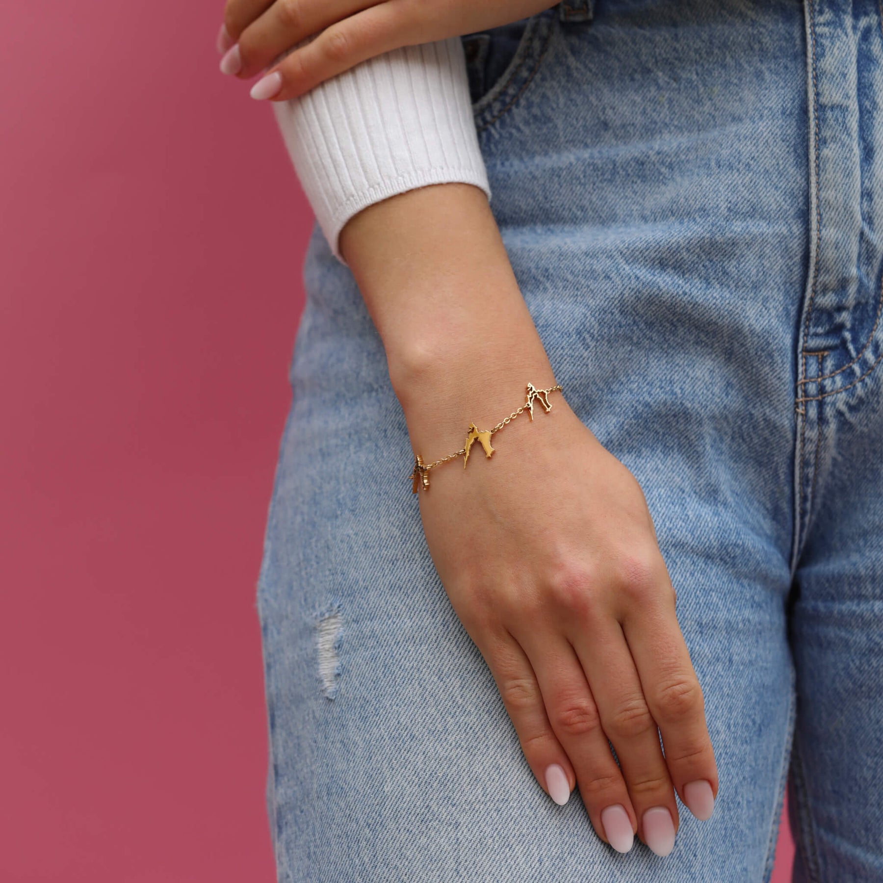 Kroatien Silhouette Landkarten Armband am Model