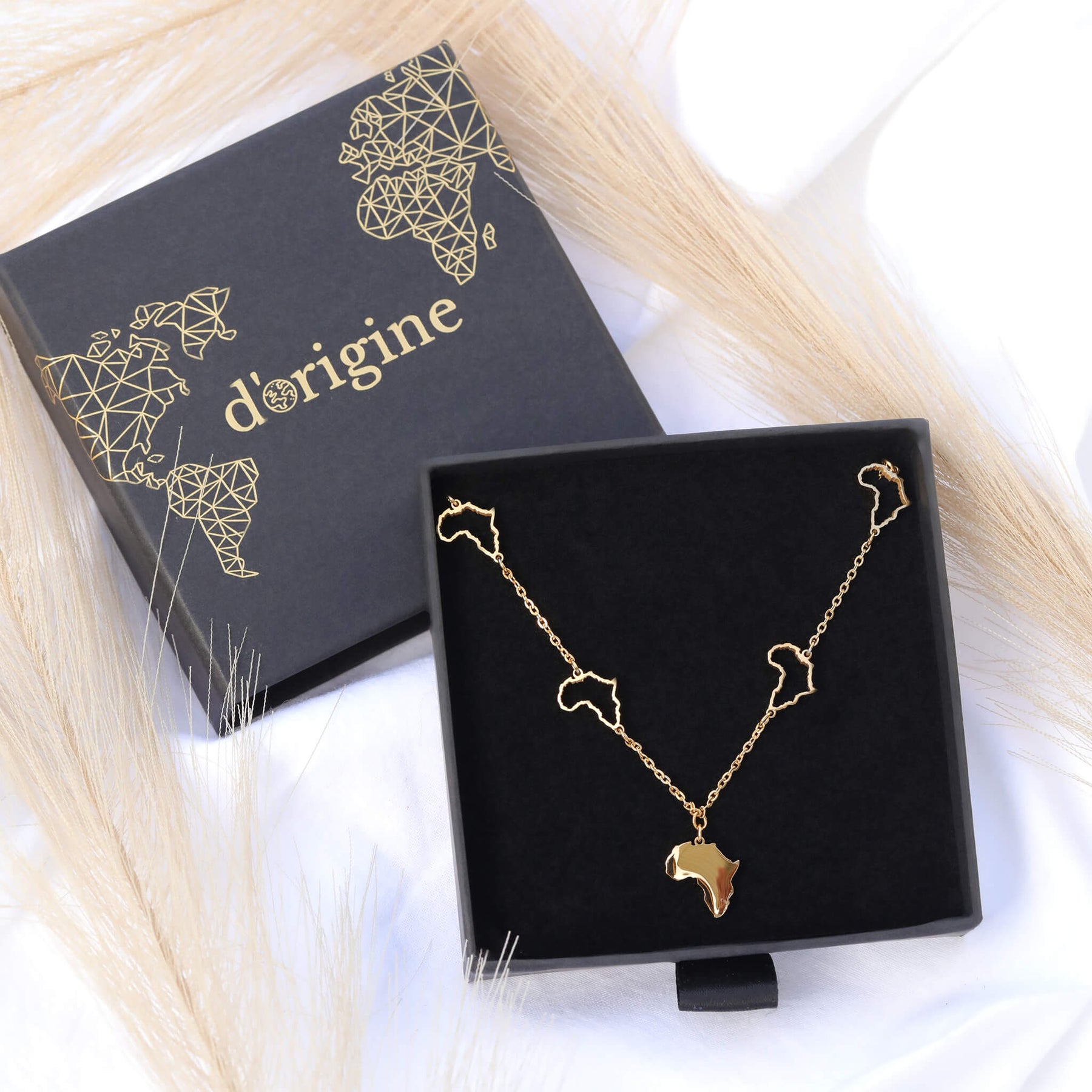 Afrika 5-Anhänger Kette Damen 18K Gold – Landkarte