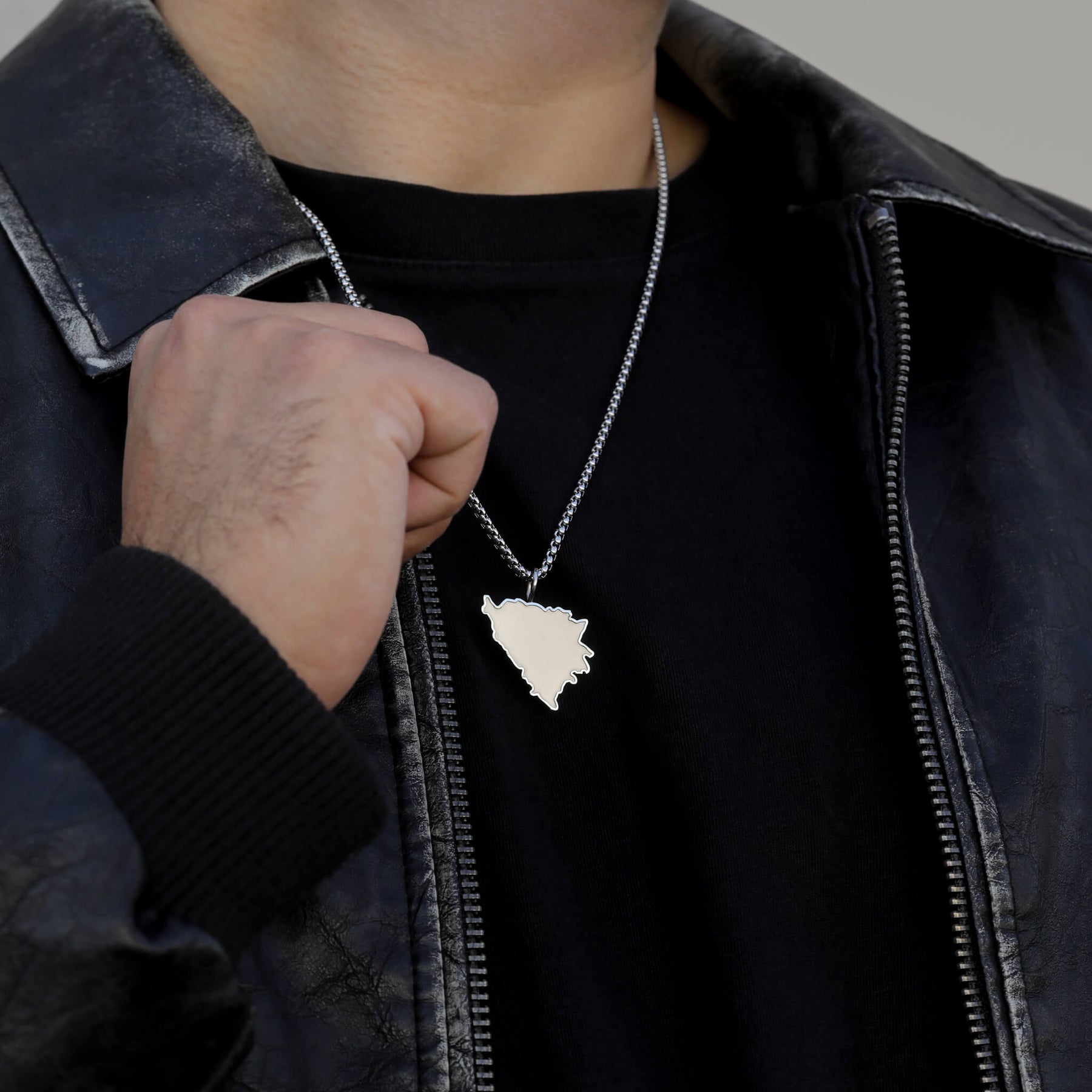 Bosnien Landkartenkette Matt | Herren
