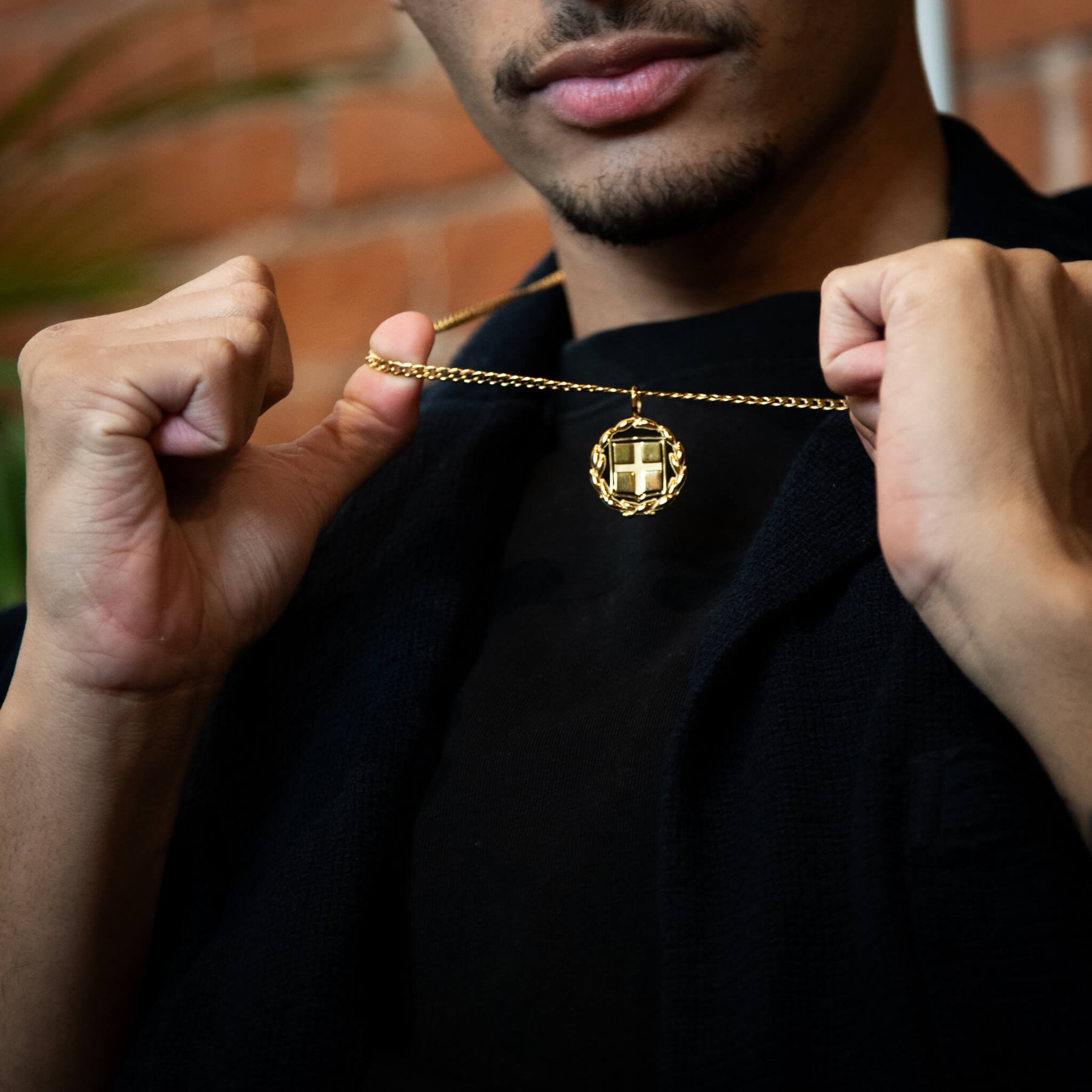 Griechenland Wappen Kette Herren am Model