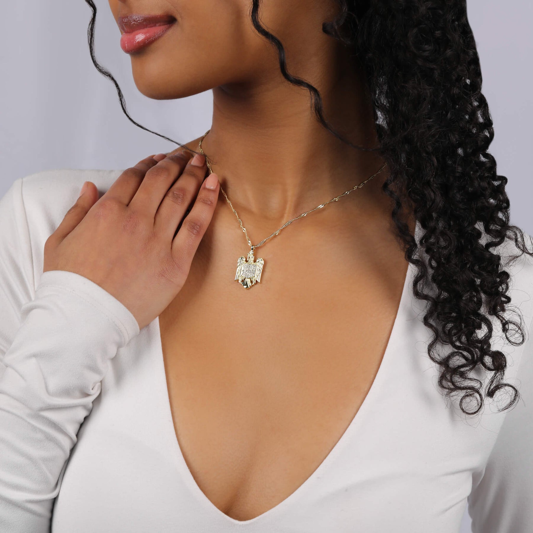 Rumänien Wappen Kette Damen am Model