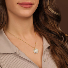 Tunesien Wappen Kette Damen getragen am Model